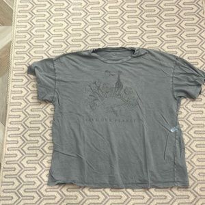 Men’s L/Women’s XL “Save the planet” t-shirt